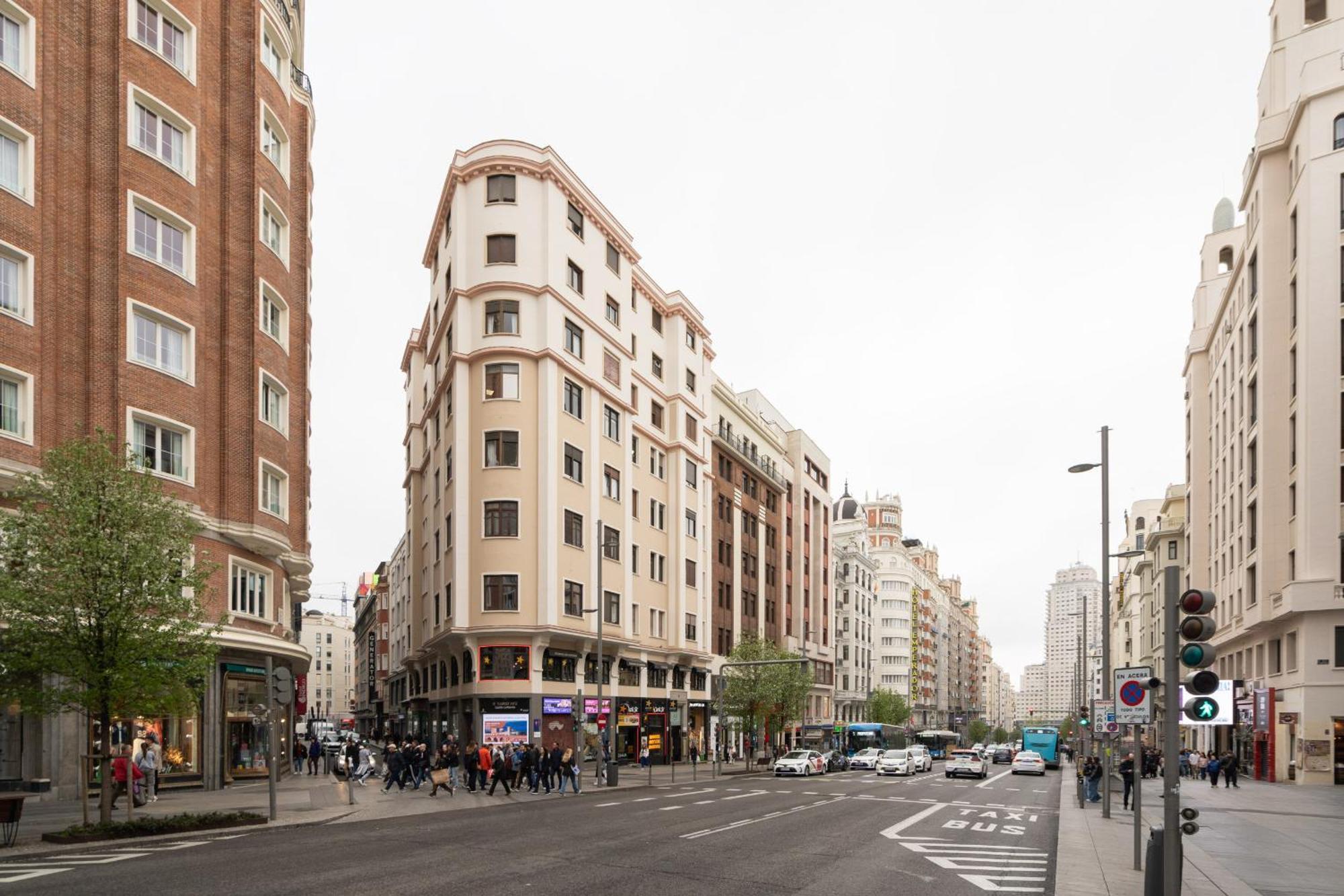 Apartamento Reformado Para 6 Personas En Plena Gran Via Alquiler Temporal Madrid Eksteriør billede