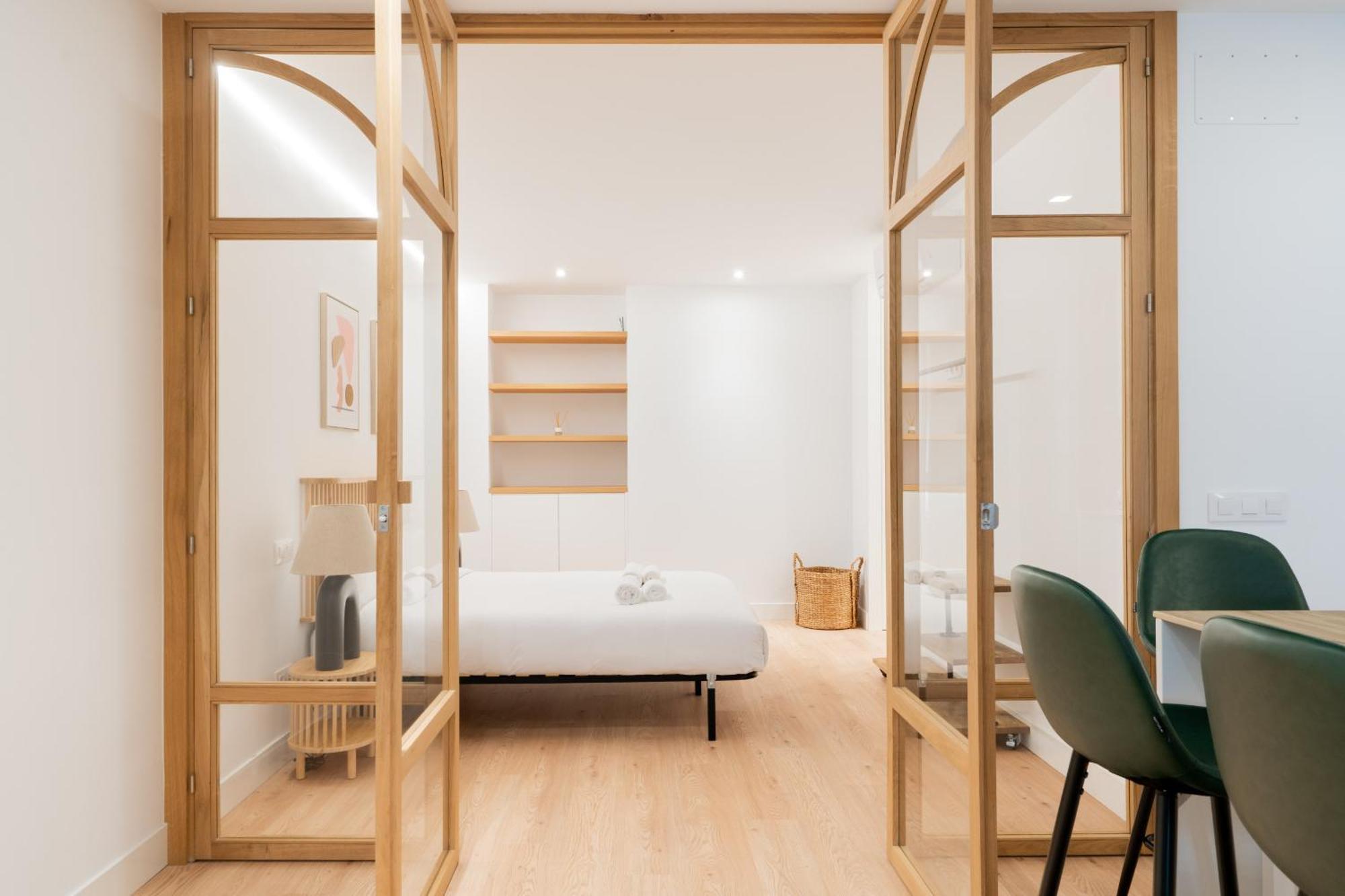 Apartamento Reformado Para 6 Personas En Plena Gran Via Alquiler Temporal Madrid Eksteriør billede